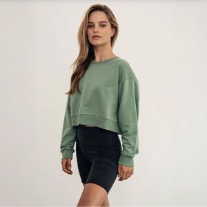 Angels Welcome Market Recycled Cotton Cropped Sweatshirt - Green